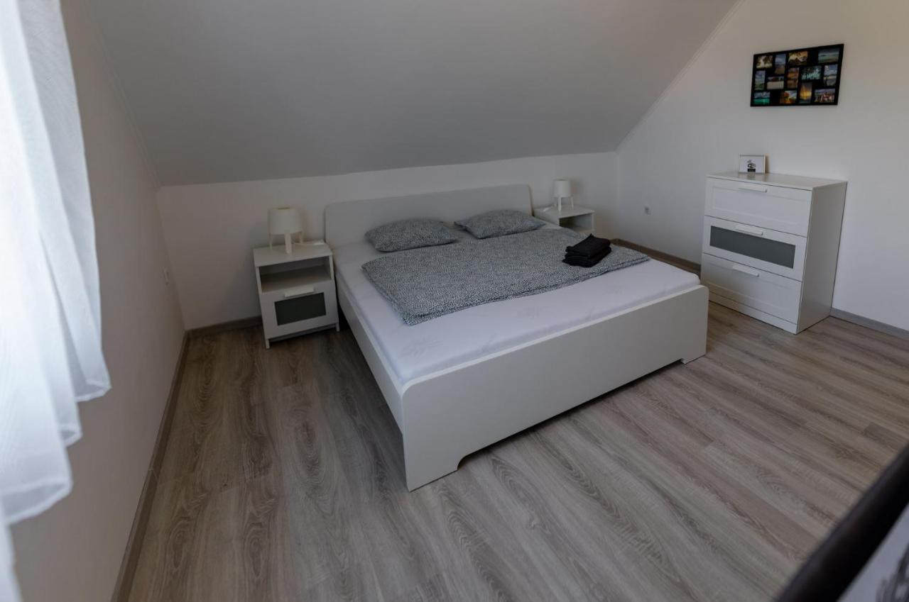 Oliver 22 Apartman Fonyod Exterior photo